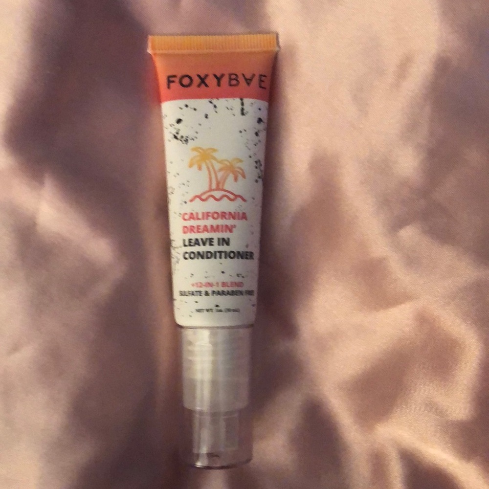 LEAVE-IN HAIR CONDITIONER
